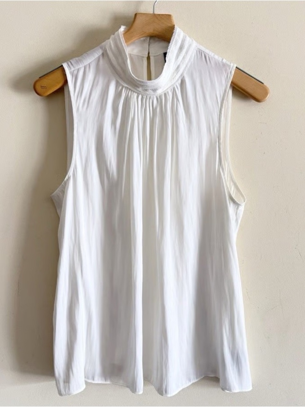 Worthington Ivory Sleeveless Pleated Mock Neck Blouse